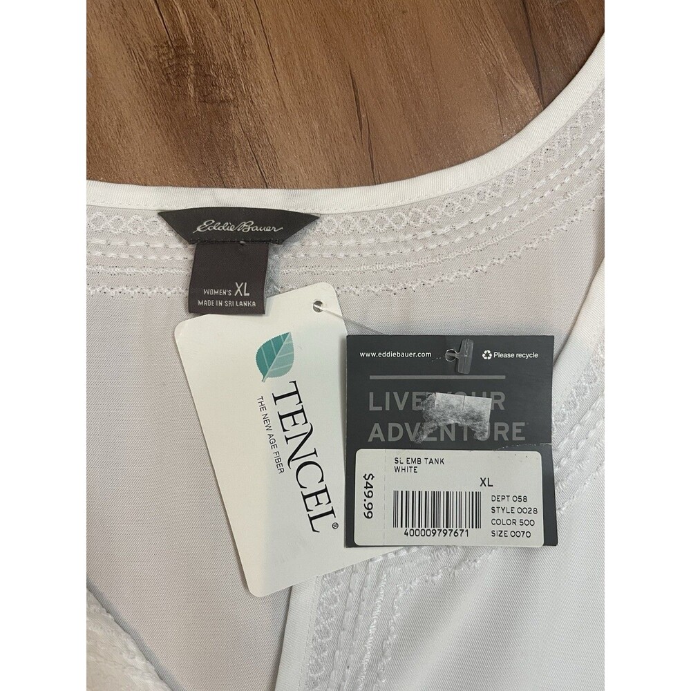 Women's Size XL Eddie Bauer White Sleeveless Blouse Shirt Embroidered Romantic - Picture 5 of 7